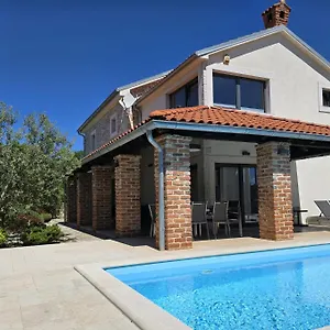 villa-kvarner-krk-island.primorje-gorskikotar.com/